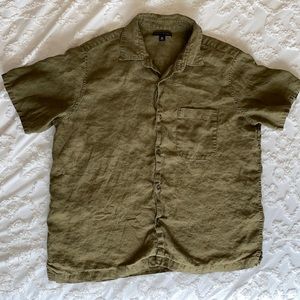 Banana republic, green button down short sleeve